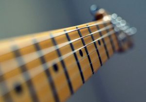 Read more about the article How to Clean and Polish Guitar Frets